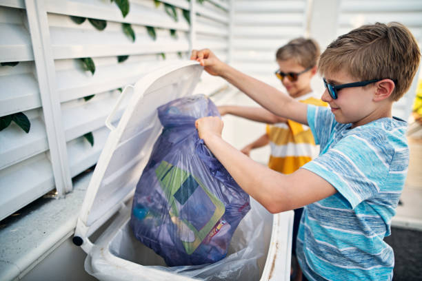 Best Construction Debris Removal  in Kettering, OH